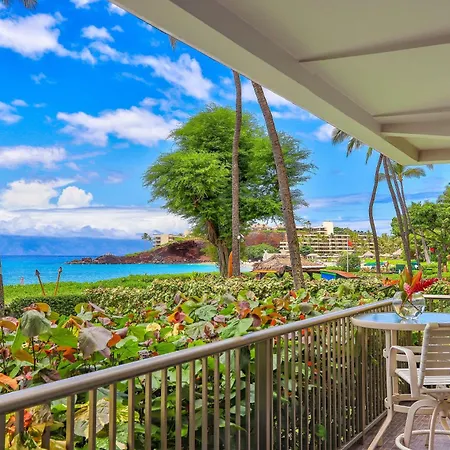 Whaler 102 Villa